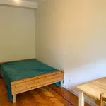 Rent a room in lisbon