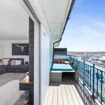 Rent 3 bedroom apartment in Brighton Marina