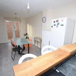 Rent 4 bedroom apartment in Wales