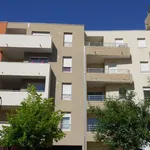 Rent 2 bedroom apartment of 45 m² in Nîmes