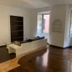 Rent 3 bedroom apartment of 90 m² in Rome