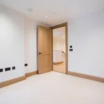 Rent 3 bedroom house of 1560 m² in London