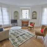 Appartement de 90 m² avec 2 chambre(s) en location à Paris