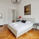 Rent 3 bedroom apartment of 100 m² in Paris