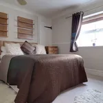 Rent 4 bedroom house in West Midlands