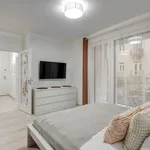 Rent 1 bedroom apartment of 47 m² in Budapest