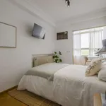 Rent a room of 180 m² in madrid