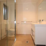 Rent 3 bedroom apartment in Giralang