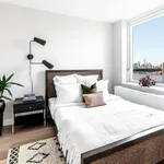 Rent 2 bedroom apartment in Long Island City