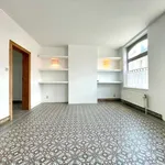 Maison de 500 m² avec 3 chambre(s) en location à Rhode-Saint-Genèse