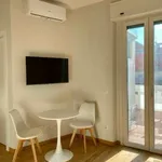 Rent 2 bedroom apartment of 55 m² in Milan