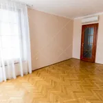 Rent 4 bedroom apartment of 220 m² in Budapest