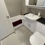 Rent 2 bedroom flat in Isle Of Man