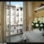 Rent a room in nice