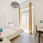 Rent a room of 100 m² in Lisboa