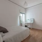 Rent a room of 160 m² in lisbon