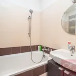 Pronajměte si 3 ložnic/e byt o rozloze 142 m² v Prague