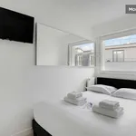 Rent 1 bedroom apartment of 32 m² in Paris