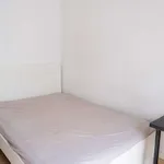 Rent a room in lisbon