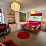 Rent 3 bedroom apartment in South West England