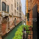 Rent 3 bedroom apartment of 75 m² in Venice