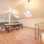 Rent a room of 200 m² in Lisboa