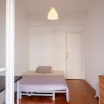 Rent a room in lisbon