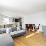 Rent 2 bedroom apartment in London