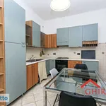 Affitto 3 camera appartamento di 81 m² in Genoa