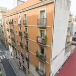 Rent 2 bedroom apartment of 55 m² in Barcelona