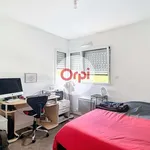 Appartement de 77 m² avec 3 chambre(s) en location à Berric