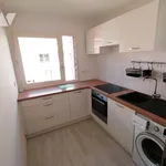 Appartement de 75 m² avec 4 chambre(s) en location à ST JACQUES DE LA LANDE