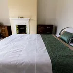 Rent 5 bedroom flat in Leeds