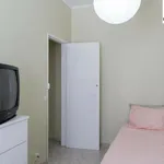 Rent 5 bedroom apartment in Lisbon