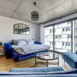 Studio de 377 m² à Paris