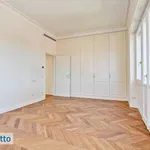 Affitto 6 camera appartamento di 255 m² in Rome