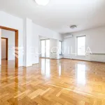 Najam 2 spavaće sobe stan od 120 m² u Zagreb