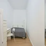 Rent a room in lisbon