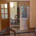 Rent 5 bedroom house of 350 m² in Rome