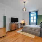 Miete 4 Schlafzimmer wohnung in Munich