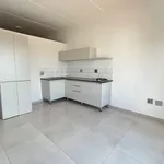 Rent 1 bedroom apartment of 36 m² in Randburg