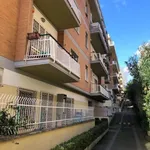 Affitto 2 camera appartamento di 75 m² in Roma