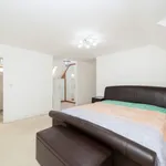 Rent 6 bedroom house in East Of England