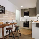 Rent 4 bedroom apartment of 123 m² in Barcelona