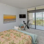 Rent 3 bedroom apartment of 138 m² in Sarasota