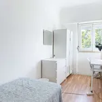 Rent a room in lisbon