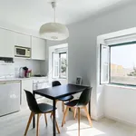 Rent 1 bedroom apartment of 45 m² in lisbon