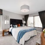 Rent 3 bedroom apartment in London