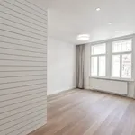 Pronajměte si 3 ložnic/e byt o rozloze 93 m² v Prague