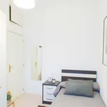 Rent a room of 110 m² in Madrid